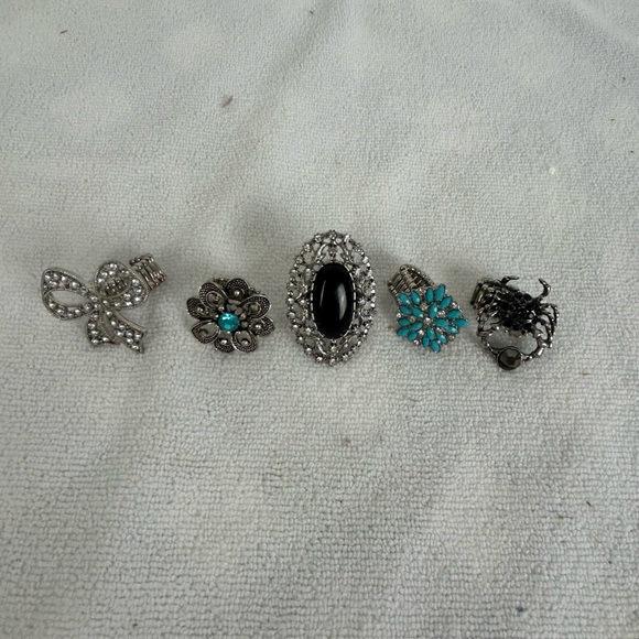 5 - Chic Silver-tone Women's Stretchy Band Ring (size 8 to 11) - Picture 15 of 17